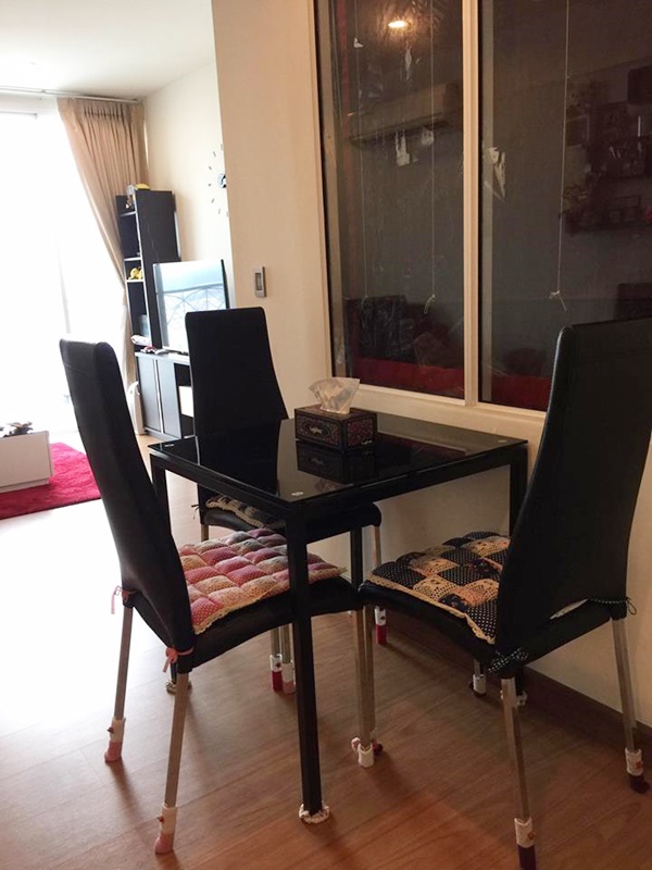 ให้เช่าคอนโด เดอะ คอมพลีท นราธิวาส พื้นที่ 56.6 ตร.ม. 1 ห้องนอน. เช่า 20,000 บ/ด