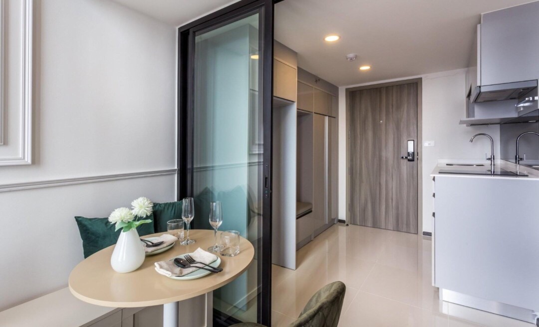 ให้เช่า ไนท์บริดจ์ สเปซ รัชโยธิน 38 ตร.ม Duplex 1 ห้องนอน ราคา 35,000 บาท/เดือน