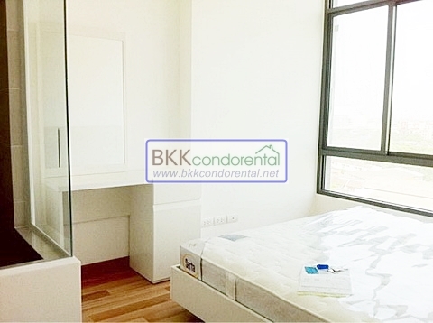 ให้เช่าคอนโด ไอดีโอ บลูโคฟ์ สุขุมวิท, ชั้น 9 พื้นที่ 33 ตรม. 1 ห้องนอน.