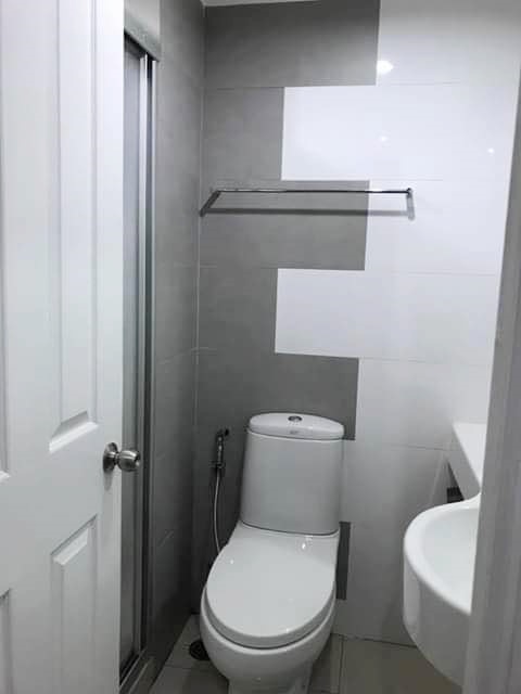 ให้เช่าคอนโด ลุมพินี เพลส รัชโยธิน พื้นที่ 28 ตร.ม. 1 ห้องนอน ให้เช่า 10,000 บ/ด