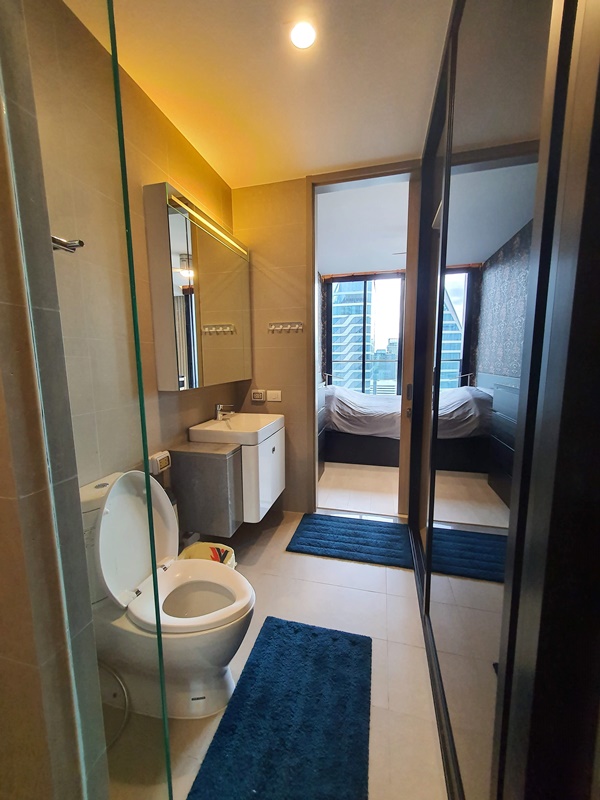 ให้เช่าคอนโด โนเบิล เพลินจิต พื้นที่ 45 ตร.ม. 1 ห้องนอน เช่า 30,000 บ/ด