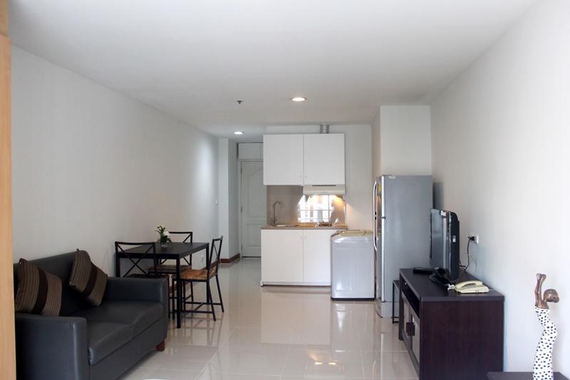 ให้เช่าคอนโด เดอะ แคปิตอล สุขุมวิท 30/1 พื้นที่ 35 ตร.ม. สตูดิโอ เช่า 15,000 บ/ด