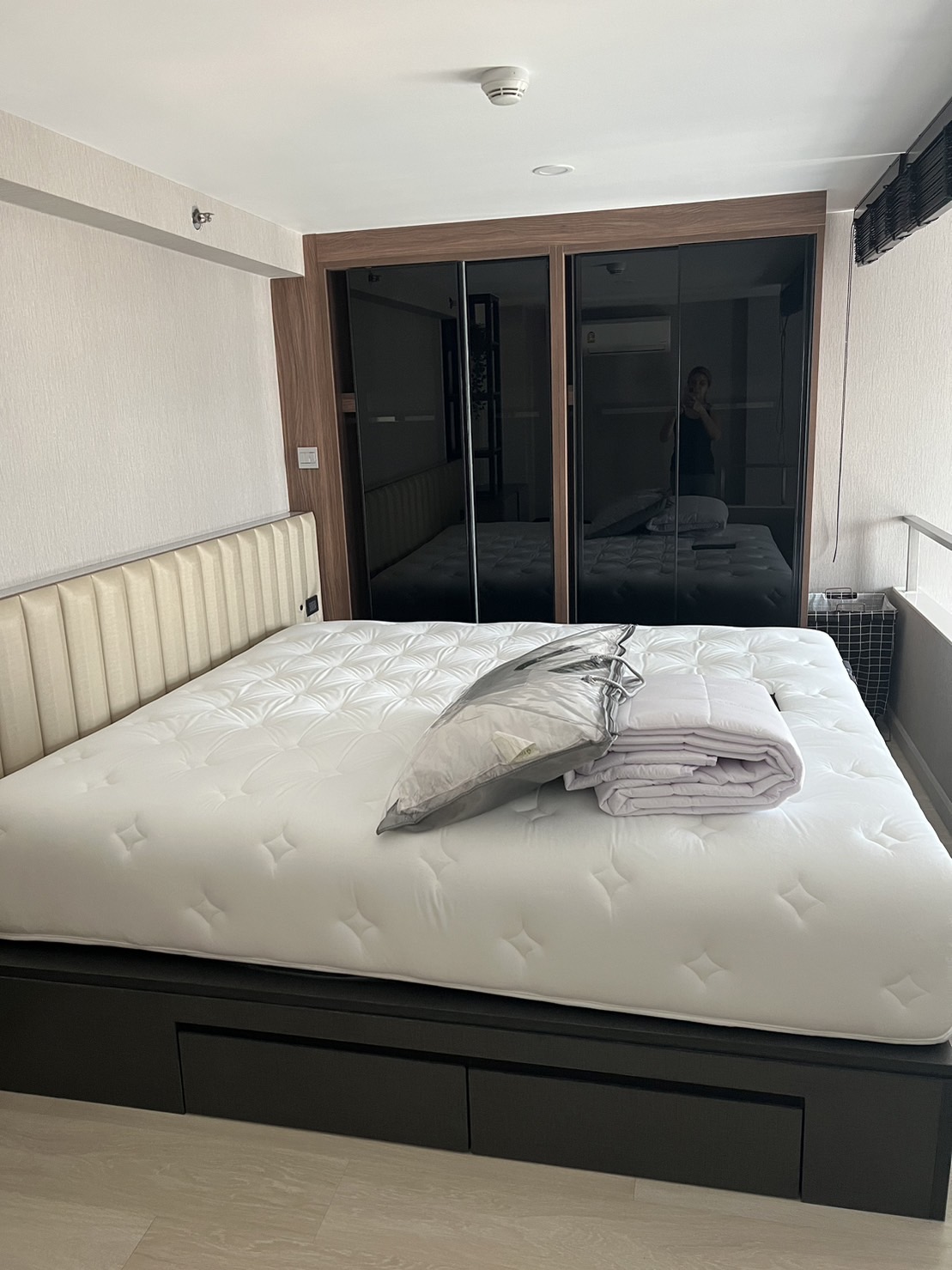 ให้เช่าคอนโด ไนท์ บริดจ์ ไพร์ม สาทร พื้นที่ 37 ตร.ม. 1 ห้องนอน ให้เช่า 25,000 บ/ด