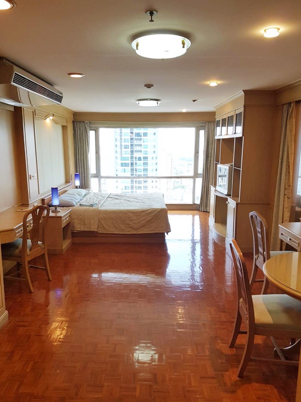 ให้เช่าคอนโด สุขุมวิท สวีท พื้นที่ 80 ตร.ม. 1 ห้องนอน เช่า