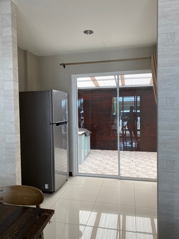 ให้เช่าทาวน์โฮม 4 ชั้น ย่านพระราม 3 พื้นที่ 24 ตรว. 3 ห้องนอน เช่า 70,000 บ/ด