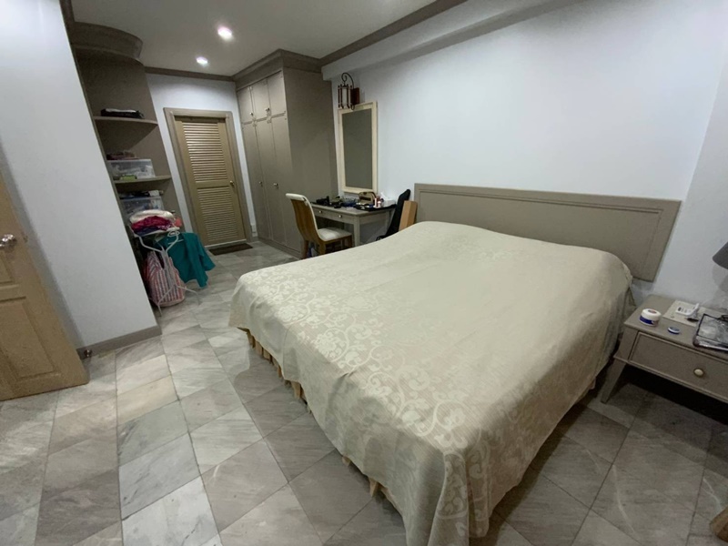 .ขายคอนโด สราญใจ แมนชั่น พื้นที่ 70 ตร.ม. 1 ห้องนอน ขาย 5 ล้านบาท