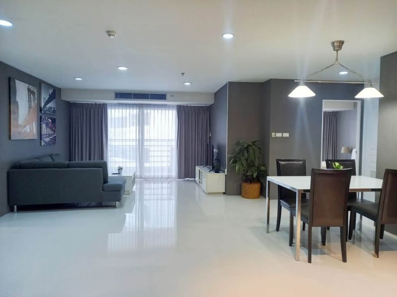 ให้เช่าคอนโด เดอะ วอเตอร์ฟอร์ด ไดมอนด์ สุขุมวิท 30/1 121 ตรม. 3 ห้องนอน 55,000 บ/ด