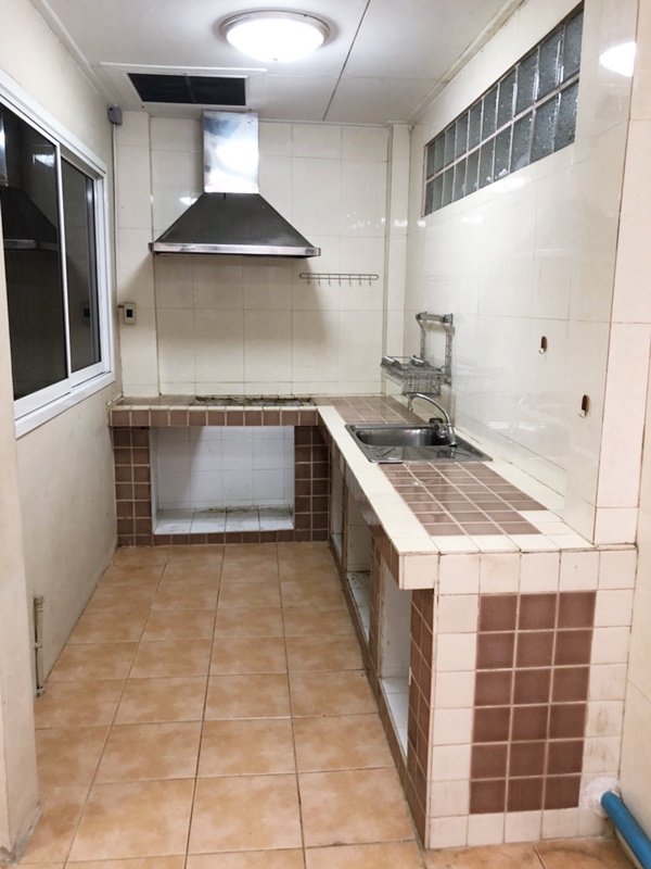 ให้เช่าทาวน์เฮาส์ 2 ชั้น ย่านบางใหญ่ พื้นที่ 19.5 ตรว. 3 ห้องนอน เช่า 7,000 บ/ด