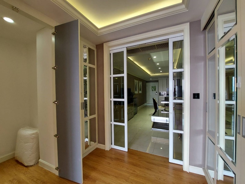 ให้เช่าคอนโด สเตท ทาวเวอร์ คอนโดมิเนียม พื้นที่ 68.23 ตรม. 1 ห้องนอน เช่า 28,000 บ/ด