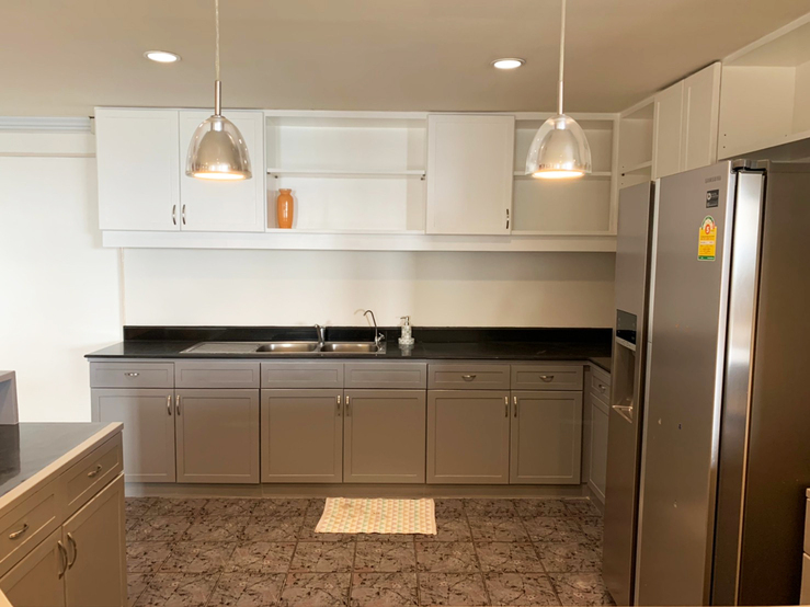 ให้เช่าคอนโด ไทปิง ทาวเวอร์ พื้นที่ 250 ตร.ม. 4 ห้องนอน เช่า 75,000 บ/ด