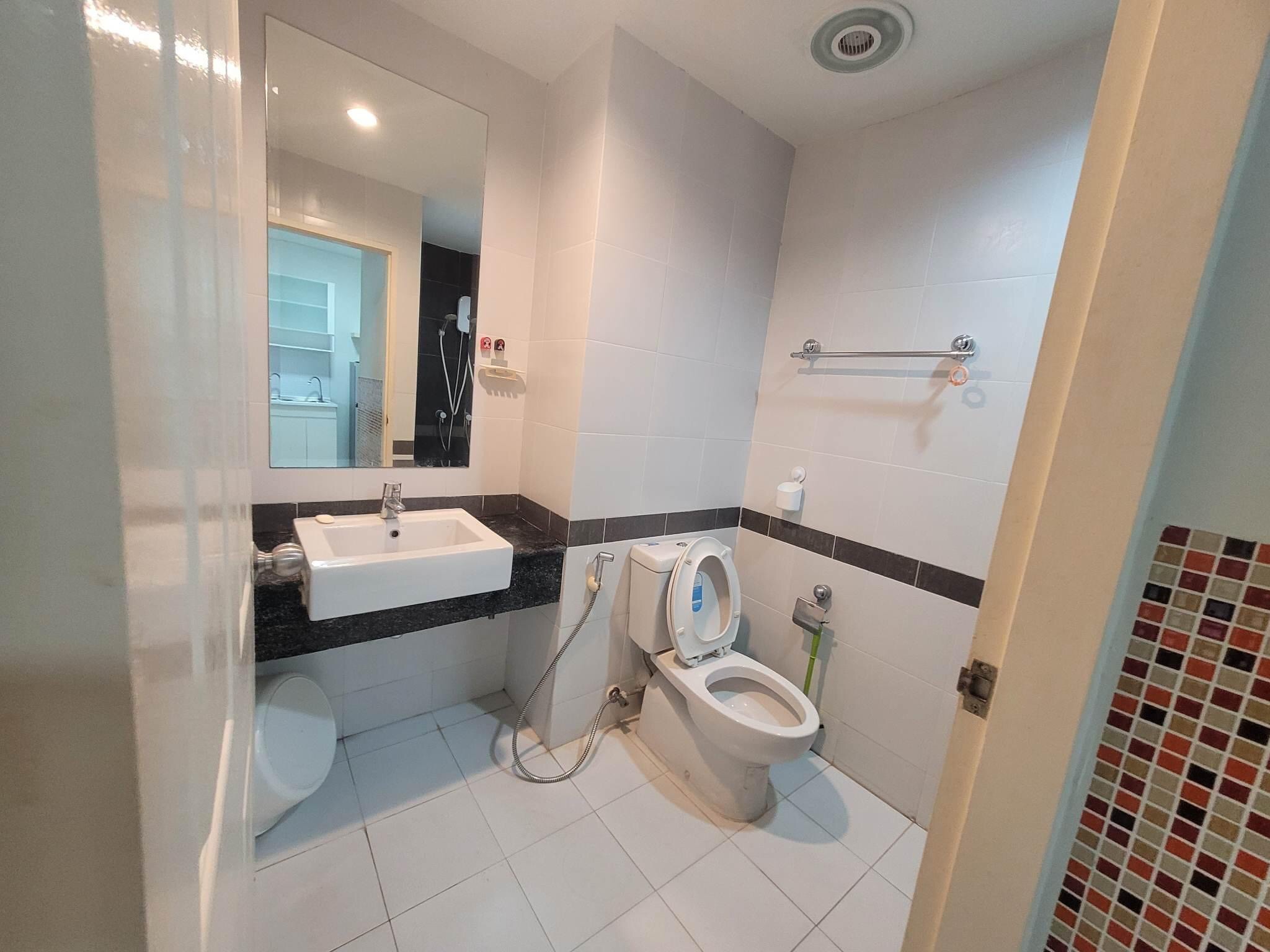 ให้เช่าคอนโด เอ สเปซ อโศก - รัชดา พื้นที่ 36 ตรม. 1 ห้องนอน เช่า 13,000 บาท/เดือน