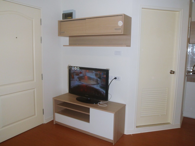 ให้เช่าลุมพินี คอนโดทาวน์ รามอินทรา-นวมินทร์ พื้นที่ 28 ตร.ม. 1 ห้องนอน เช่า 6,500 บ/ด