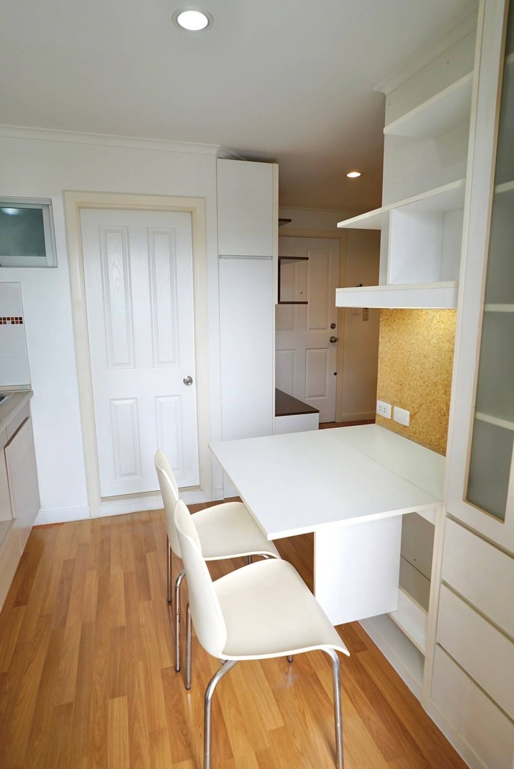 ให้เช่าคอนโด ลุมพินี เพลส พระราม 4-กล้วยน้ำไท 29 ตร. ม. 1 ห้องนอน เช่า 12,000 บ/ด