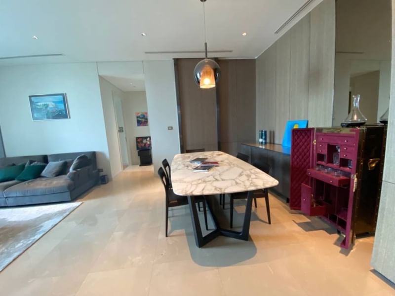Sindhorn Residences For Rent (BTS Chit Lom) Fully Furnished 3bed