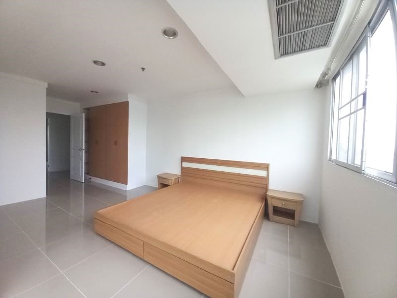 ให้เช่าคอนโด เดอะ วอเตอร์ฟอร์ด ไดมอนด์ 146 ตรม. 3 ห้องนอน เช่า 60,000 บ/ด