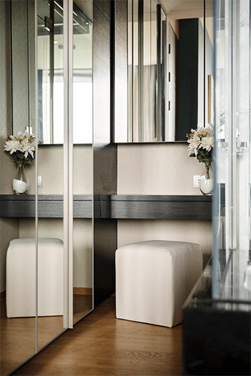 ขายคอนโด ศาลาแดง วัน พื้นที่ 56.74 ตรม. 1 ห้องนอน ขาย 24 ล้านบาท