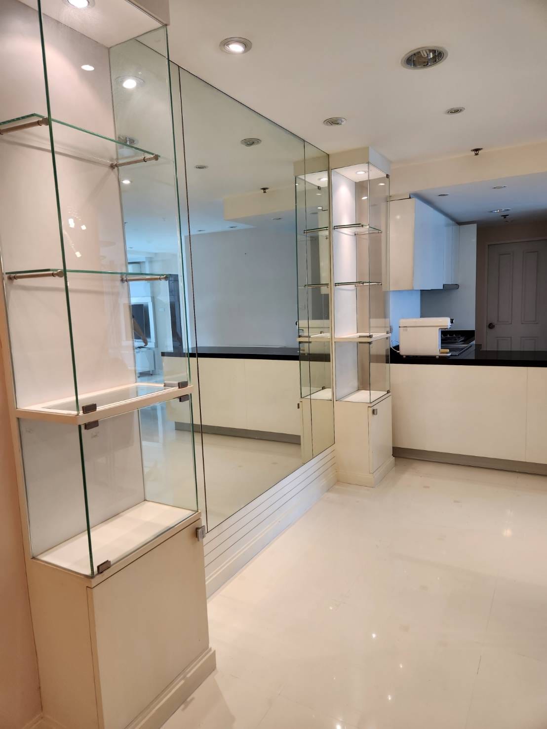 ขาย/ให้เช่า คอนโด เบลล์ แกรนด์ พระราม 9 พื้นที่ 89 ตรม. 2 ห้องนอน เช่า 38,000 บ/ด ขาย 10.9 ลบ.