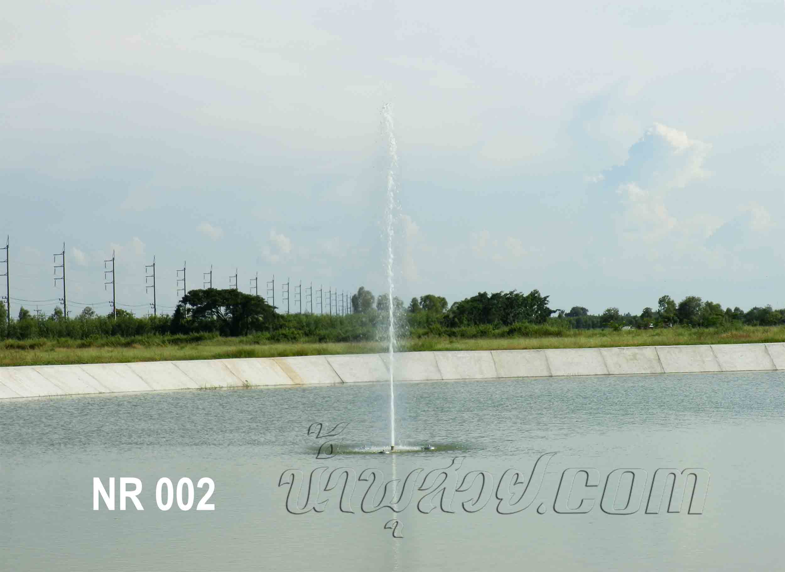 ชุดน้ำพุทุ่นลอยราคาประหยัด ที่โรงสี หนองบัวร่วมอุดม จ.นครสวรรค์