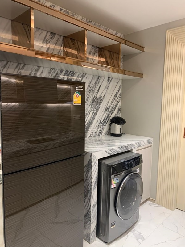 ให้เช่าคอนโด 111 เรสซิเดนซ์ พื้นที่ 80 ตรม. 2 ห้องนอน เช่า 75,000 บ/ด