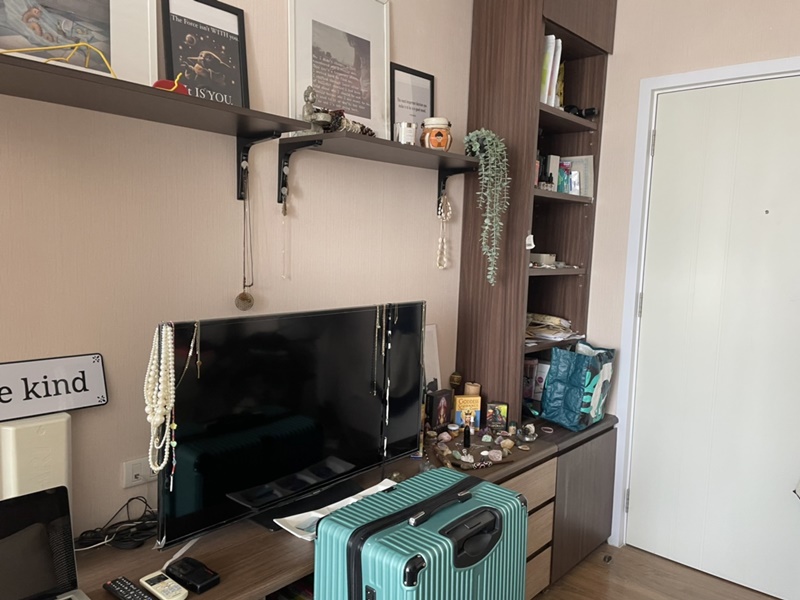 ขายคอนโด เดอะ ทรี อินเตอร์เชนจ์ พื้นที่ 30 ตร.ม. 1 ห้องนอน ขาย 2.4 ล้านบาท