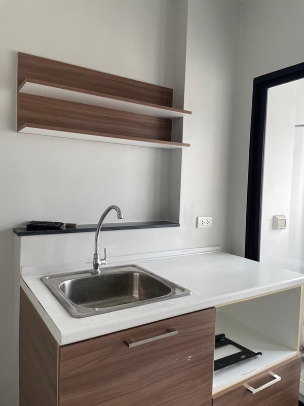 ขายคอนโด เดอะ ทรี อินเตอร์เชนจ์ พื้นที่ 23 ตร.ม. สตูดิโอ ขาย 1.89 ล้านบาท