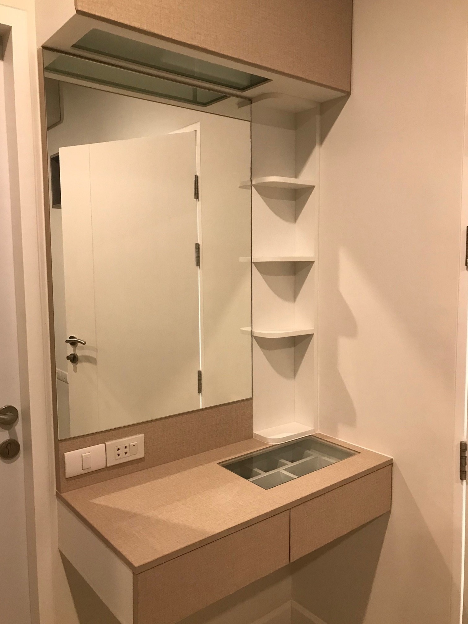 ให้เช่าคอนโด เดอะ นิช ไพร์ด ทองหล่อ-เพชรบุรี พื้นที่ 31 ตร.ม. 1 ห้องนอน เช่า 16,000 บ/ด