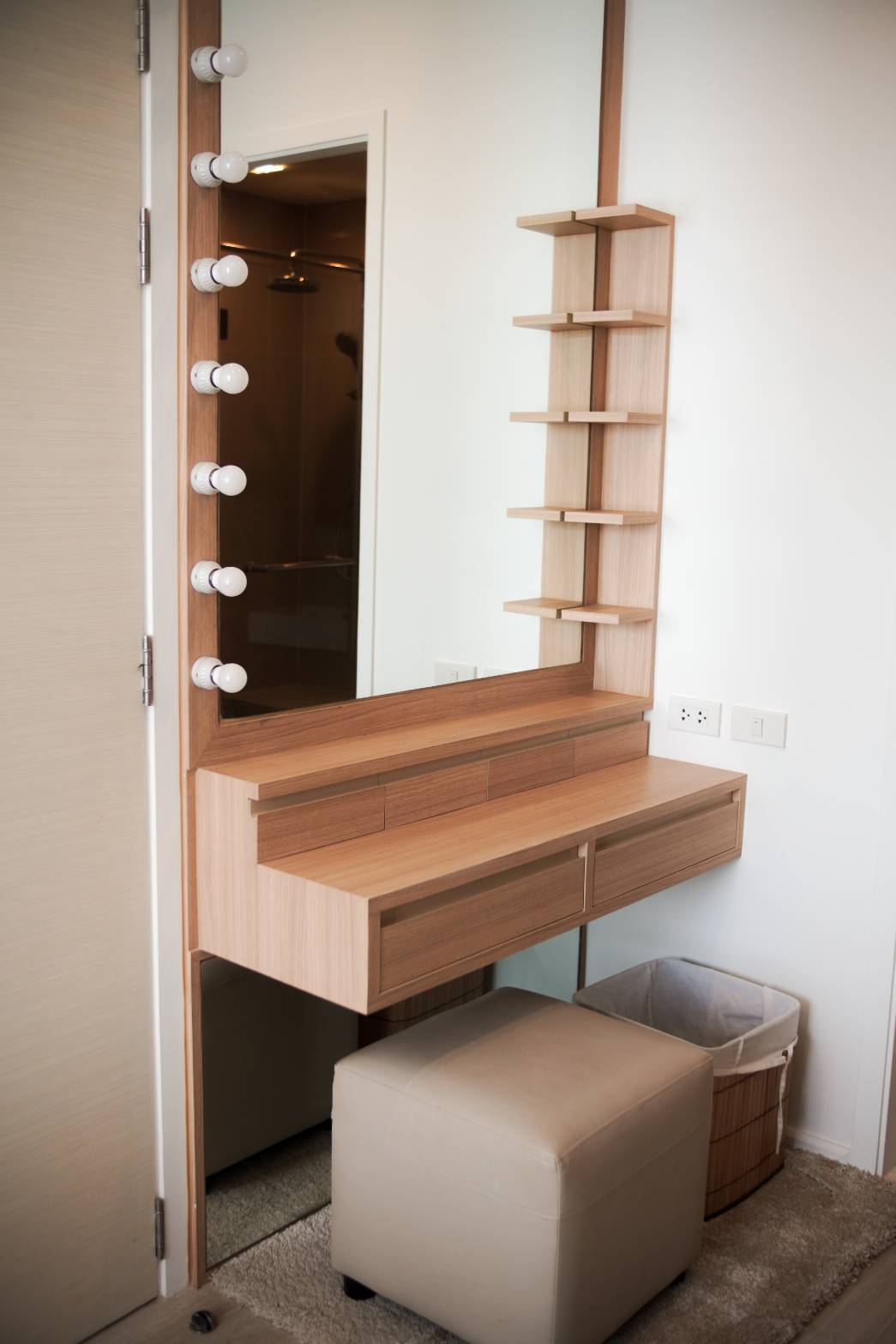 ให้เช่าคอนโด ควินน์ รัชดา 17 พื้นที่ 34 ตรม. 1 ห้องนอน เช่า 22,000 /เดือน