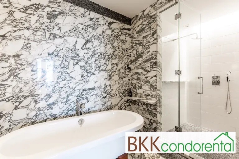 ขายคอนโด เดอะ ริซท์-คาร์ลตัน เรสซิเดนเซส 124 ตร.ม. 2 ห้องนอน ขาย 48.9 ล.