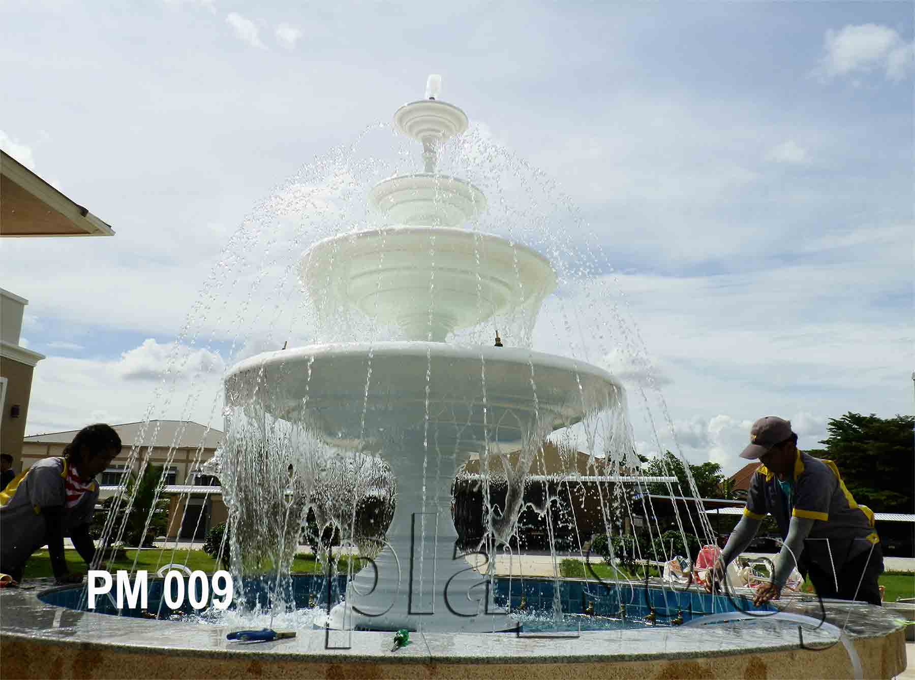 น้ำพุ ฮวงจุ้ย หน้าบ้าน คุณ สุรศักดิ์ เจ้าของ Polo Maker ที่ กาญจนบุรี