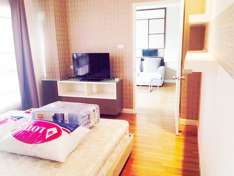 ให้เช่าคอนโด ลุมพินี เพลส รัชโยธิน ตึก B ชั้น 12 พื้นที่ 56 ตรม. 2 ห้องนอน