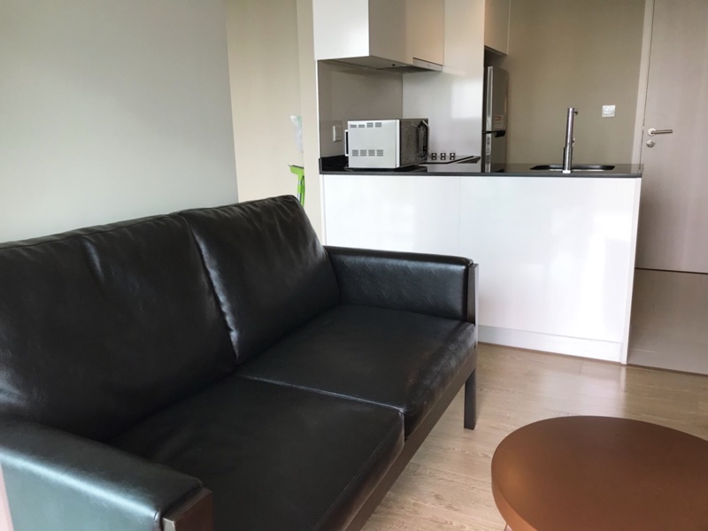 ให้เช่าคอนโด มาเอสโตร 39 พื้นที่ 61 ตร.ม. 2 ห้องนอน เช่า 38,000 บ/ด