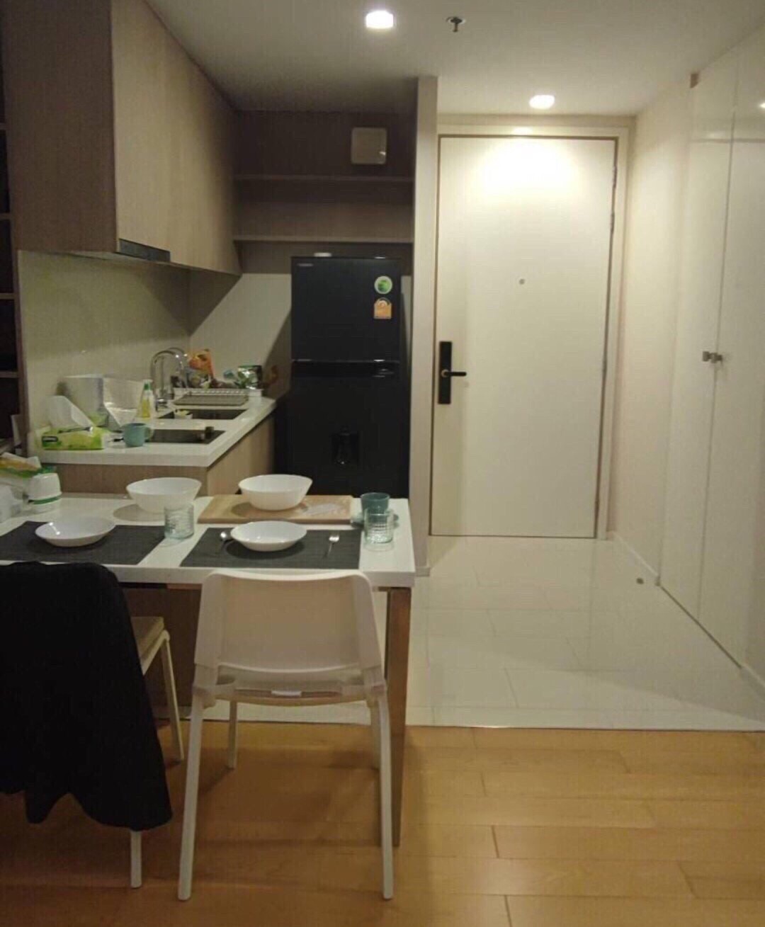 ให้เช่าคอนโด เซอร์เคิล ลิฟวิ่ง โปรโตไทพ์ พื้นที่ 47 ตรม. 1 ห้องนอน ราคาเช่า 27,000 บาท/เดือน