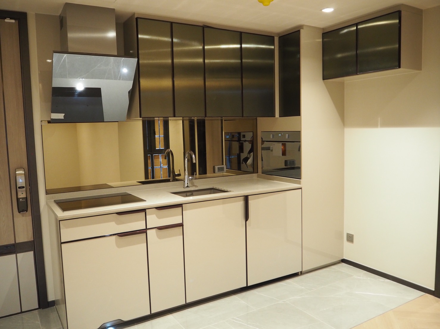 ขายคอนโด เดอะ รีเซิร์ฟ สุขุมวิท 61 พื้นที่ 62.66 ตร.ม. 2 ห้องนอน ขาย 15.6 ล้านบาท