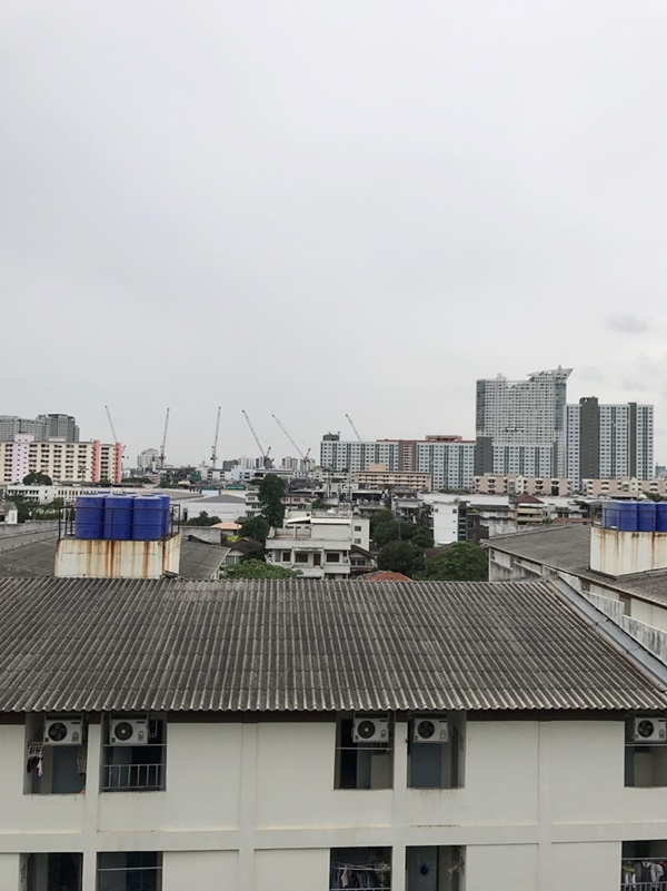 ให้เช่า ดี คอนโด รามคำแหง พื้นที่ 29.8 ตร.ม. ห้องสตูดิโอ เช่า 8,000 บ/ด