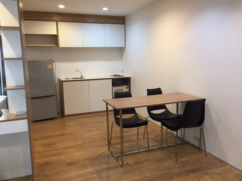 ให้เช่าคอนโด สราญใจ แมนชั่น พื้นที่ 38 ตร.ม. 1 ห้องนอน เช่า 18,000 บ/ด