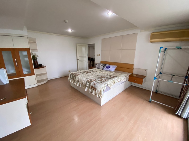 ขายคอนโด ศุภาลัย เพลส สุขุมวิท 39 พื้นที่ 118 ตรม. 2 ห้องนอน ขาย 7.72 ล้านบาท