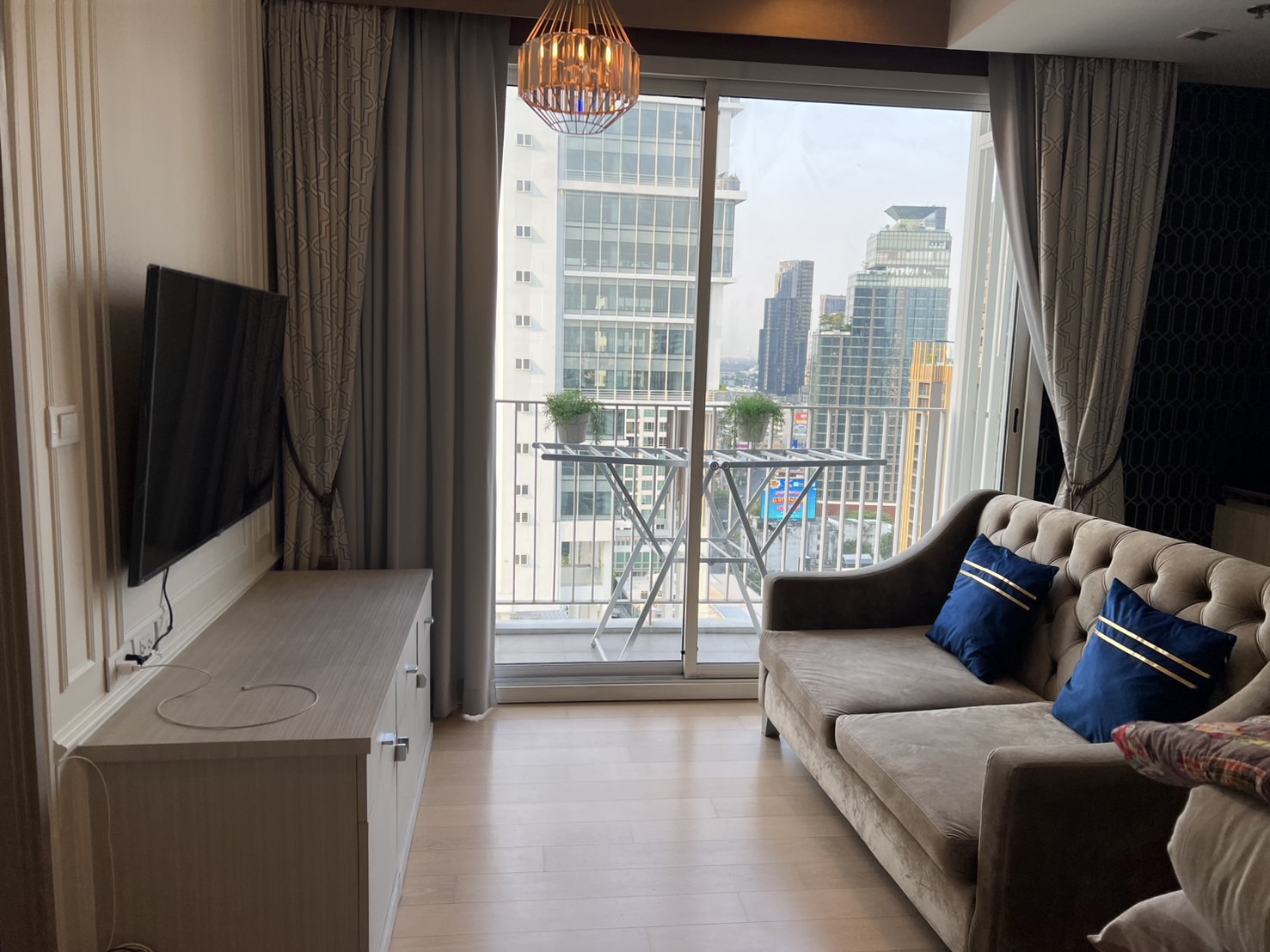 ให้เช่าคอนโด ไนท์ บริดจ์ ไพร์ม สาทร พื้นที่ 37 ตร.ม. 1 ห้องนอน ให้เช่า 25,000 บ/ด