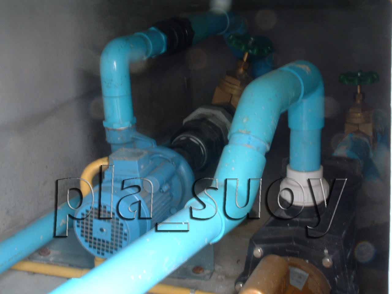 น้ำพุ ฮวงจุ้ยหน้าห้างบ่อ 3 เหลี่ยม Urban Square