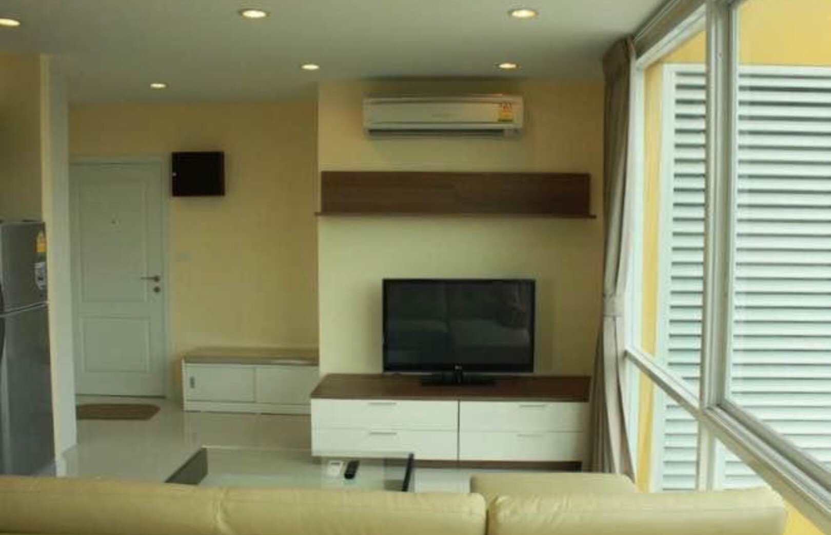 ให้เช่า ซิทรีน สาทร-ตากสิน พื้นที่ 41 ตรม. 1 ห้องนอน เช่า 12,500 บาท/เดือน