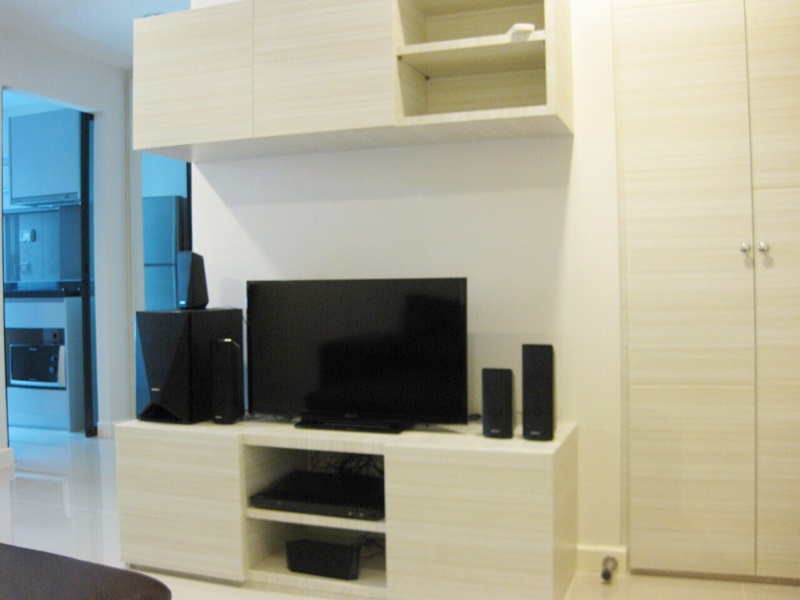 คอนโดให้เช่า ซีณิธ เพลส สุขุมวิท 42 ตึก A ชั้น X พื้นที่ 37 ตร.ม. 1 ห้องนอน เช่า 19,500 บ/ด