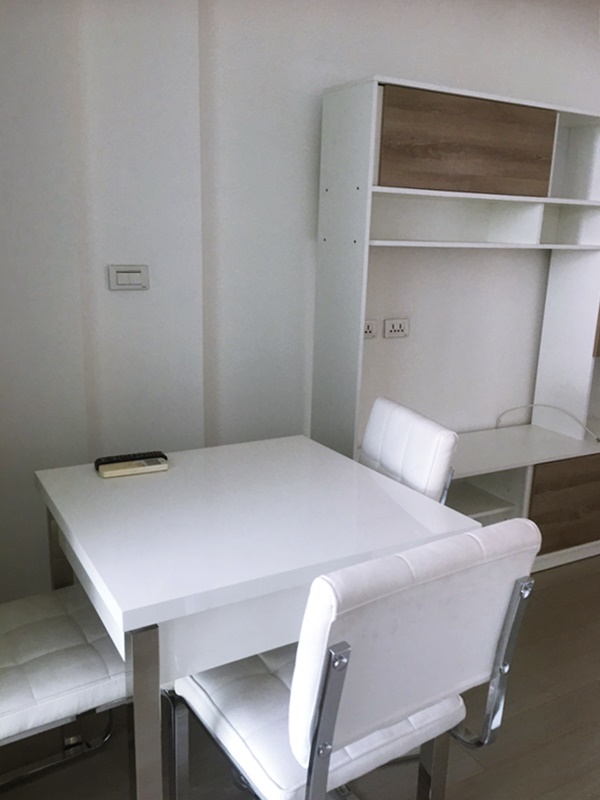 ให้เช่าคอนโด ทีซี กรีน พระราม9 พื้นที่ 30 ตร.ม. ห้องสตูดิโอ เช่า 12,000 บ/ด