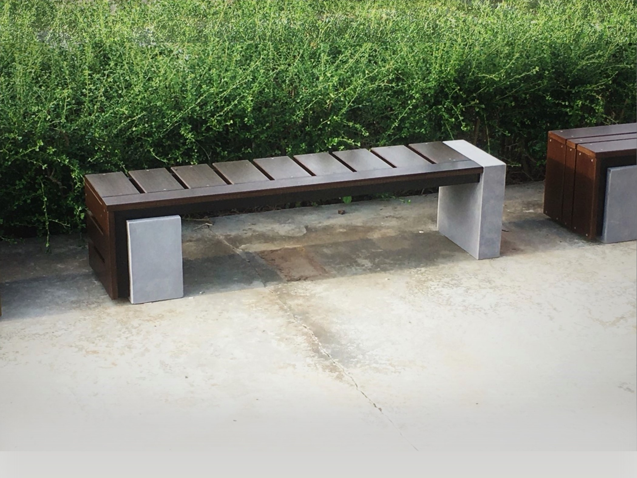 ม้านั่งบล็อคมุม ไม้ไฟเบอร์ซีเมนต์ ระแนงสั้น