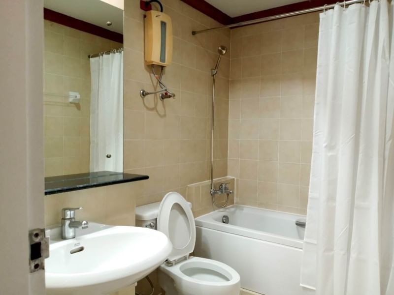 ให้เช่าคอนโด เดอะ วอเตอร์ฟอร์ด ไดมอนด์ 121 ตรม. 3 ห้องนอน เช่า 47,000 บ/ด