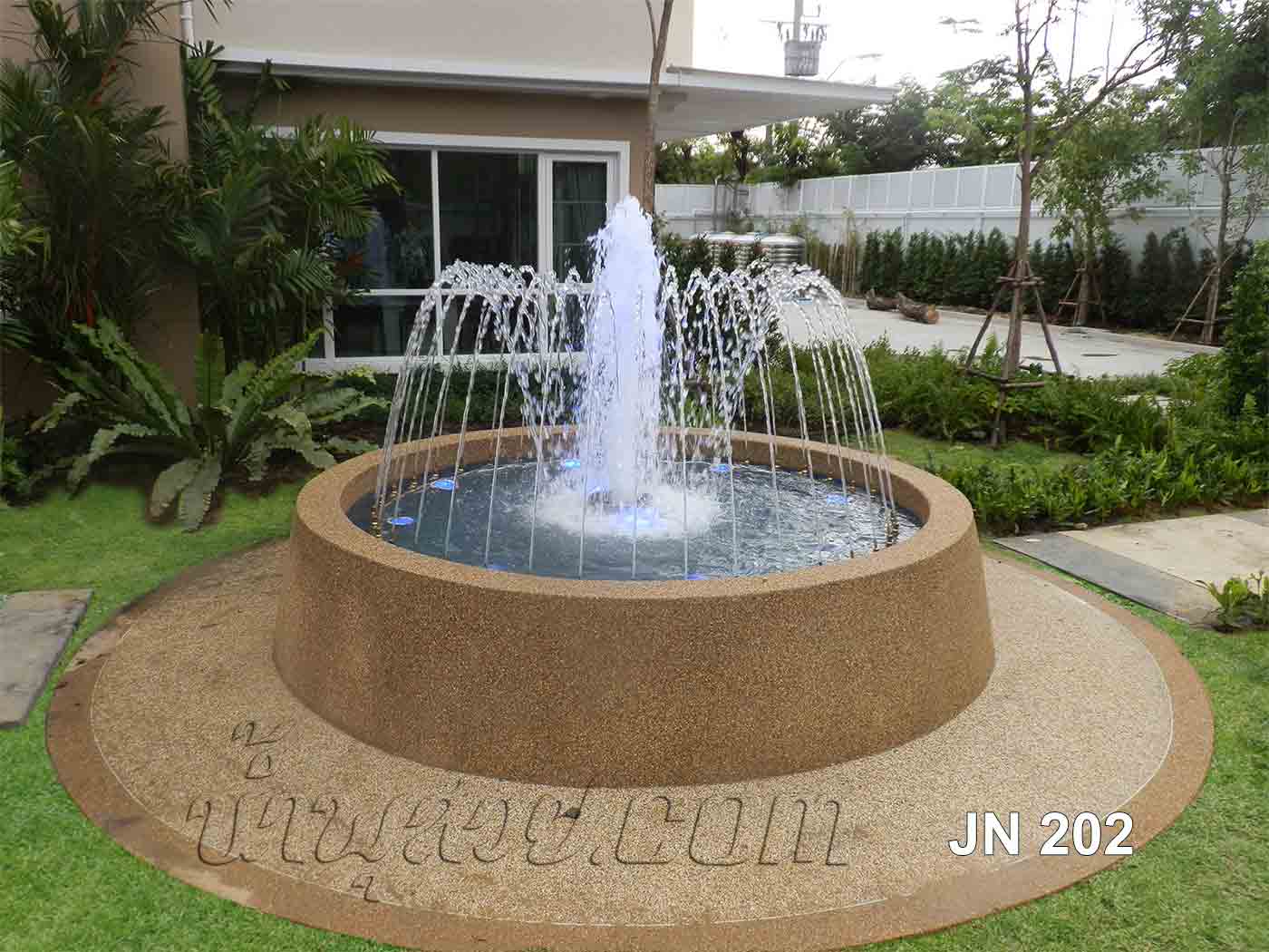 บ่อวงกลม ชุดน้ำพุวง Ring มียอดตรงกลางที่บ้านคุณจิรณี ที่ถ.เลียบคลองภาษีเจริญ