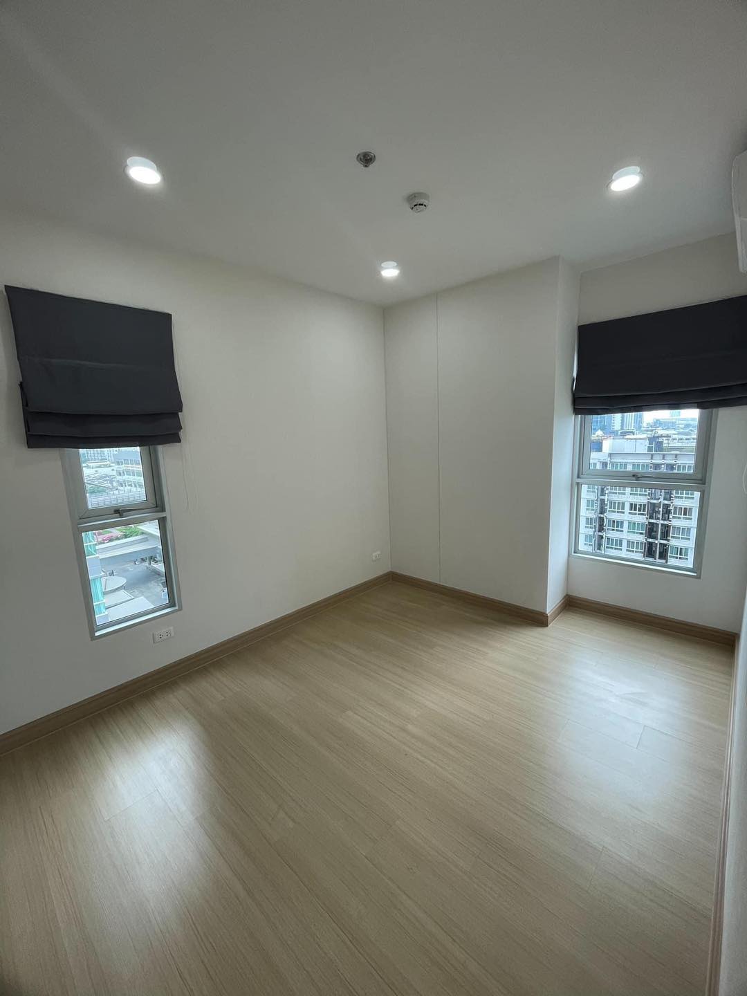 ให้เช่า ศุภาลัย เวอรันดา ภาษีเจริญ สเตชั่น พื้นที่ 55 ตร.ม. 2 ห้องนอน ราคา 18,000 บาท/เดือน