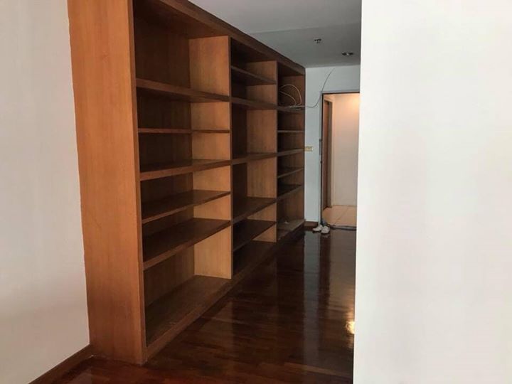 ขายคอนโดไอคอน 3 พื้นที่ 61.90 ตร.ม. สตูดิโอ ขาย 5.7 ล้านบาท