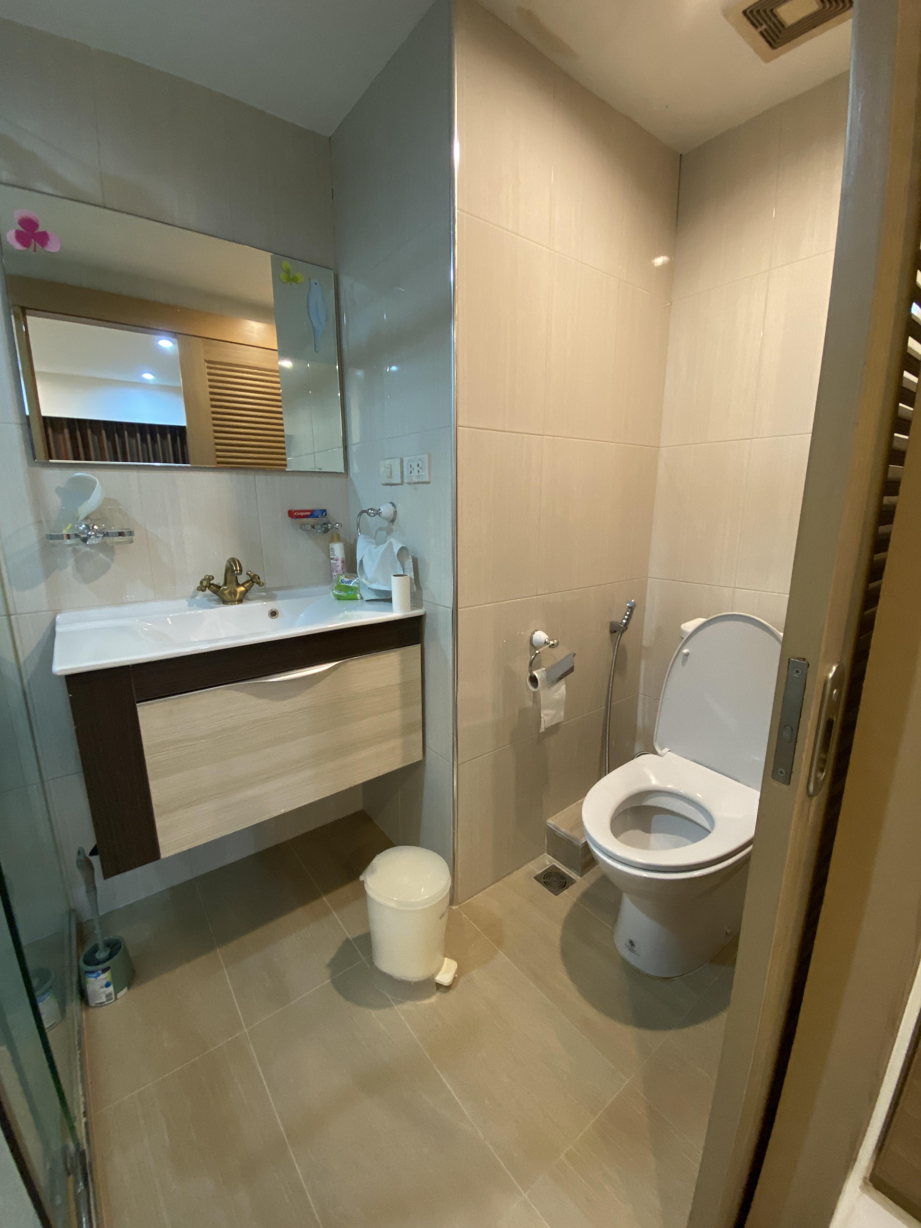 ให้เช่าคอนโด สราญใจ แมนชั่น พื้นที่ 65 ตร.ม. 1 ห้องนอน 22,000 B