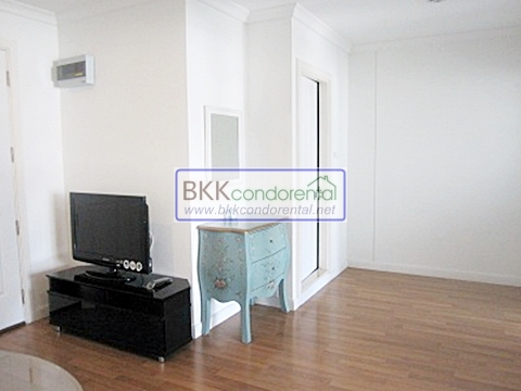 ให้เช่าคอนโด ลุมพินี เพลส พระราม 9 ตึก C ชั้น 8 พื้นที่ 34 ตรม. 1 ห้องนอน