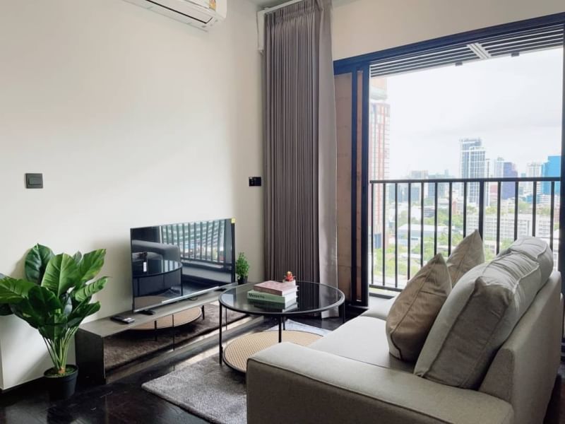 ให้เช่าคอนโด พาร์ค ออริจิ้น ทองหล่อ พื้นที่ 47 ตร.ม. 2 ห้องนอน เช่า 50,000 บ/ด