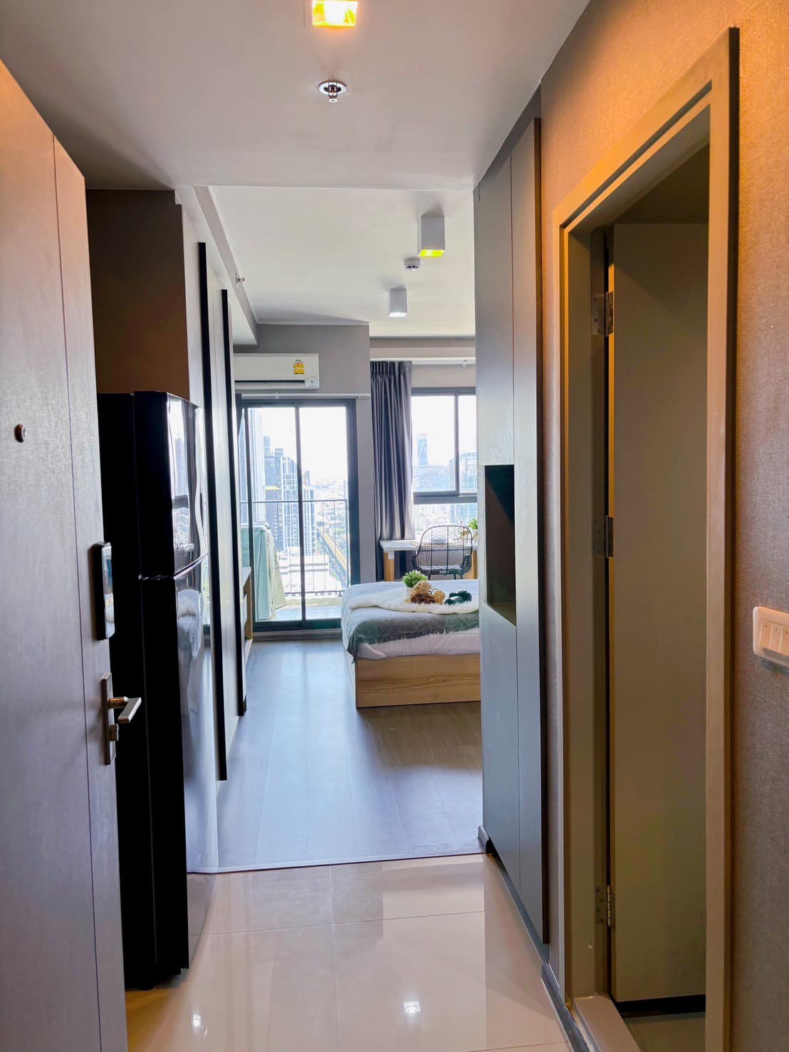 Ideo Sukhumvit 93 BTS บางจาก > Studio > ขนาด 27 ตรม > ชั้น 32 อาคาร A > เครื่องใช้ไฟฟ้าครบ